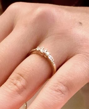 L�szl� eljegyz�si gy�r�vel kapcsolatos visszajelz�se